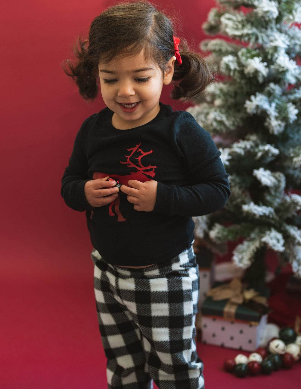 black and white plaid reindeer kids fleece pajamas