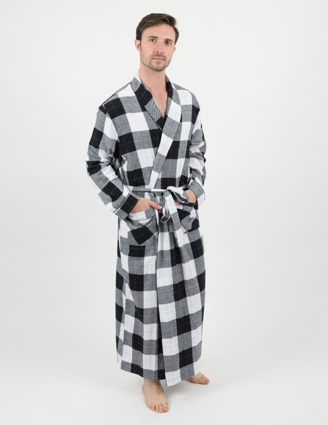 black and white plaid men's flannel robe
