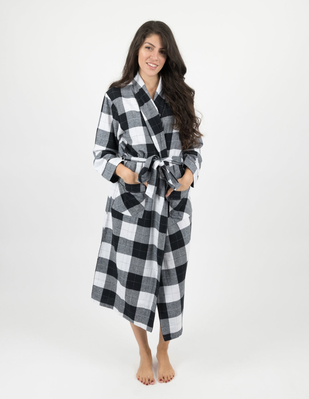 Women's Black & White Plaid Flannel Robe