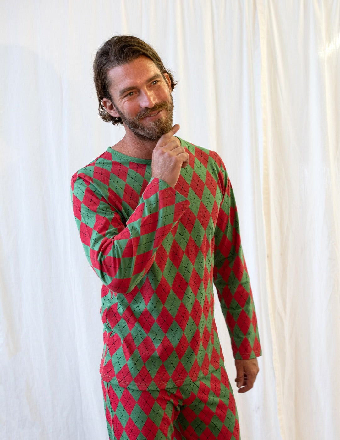 red and green argyle men's cotton pajama set